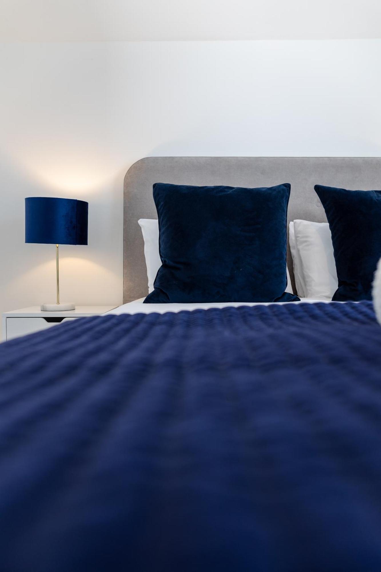 Boutique City Centre Apartments Cardiff Extérieur photo
