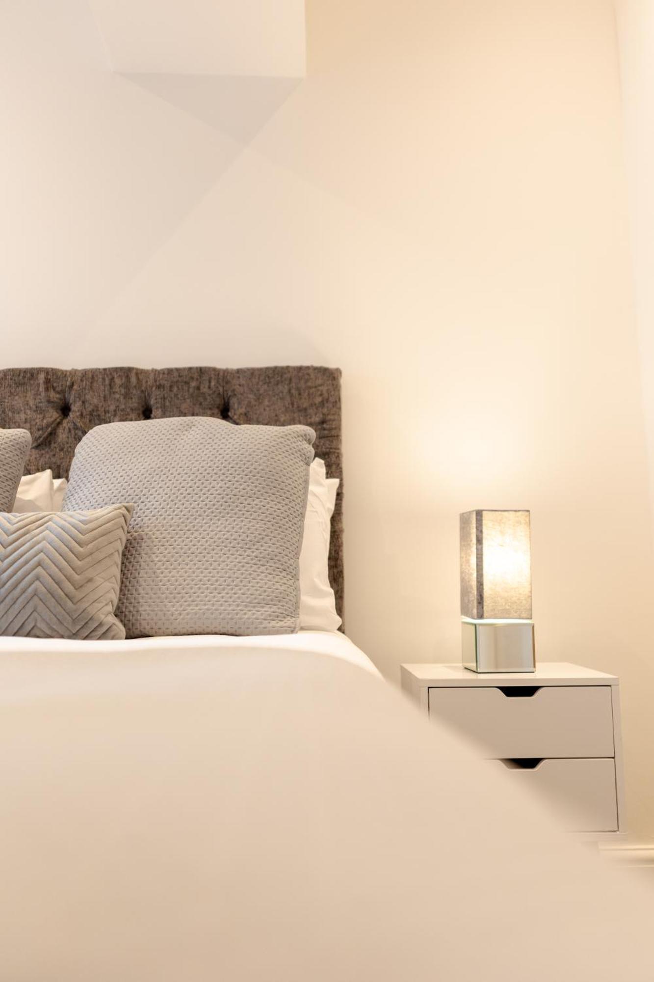 Boutique City Centre Apartments Cardiff Extérieur photo